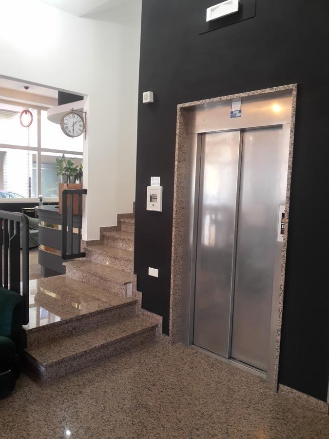 Hotel Antares Garni 朱利亚诺瓦 外观 照片