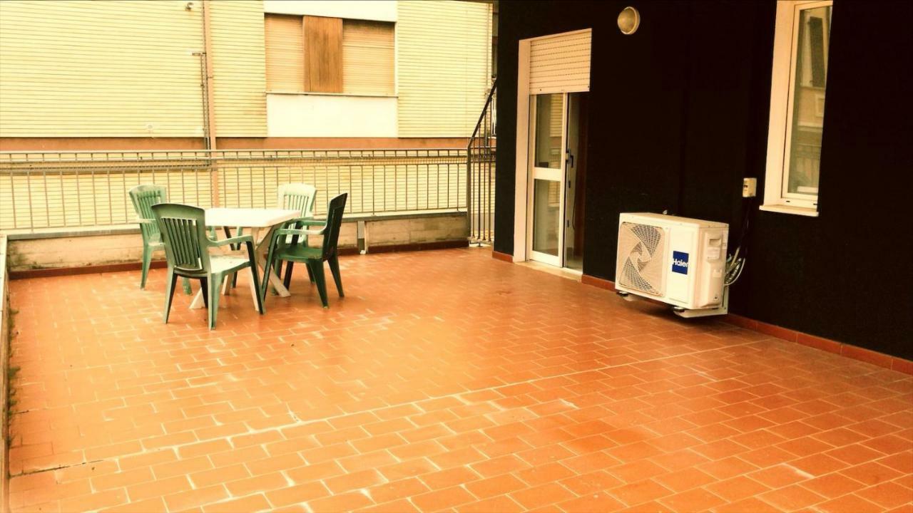 Hotel Antares Garni 朱利亚诺瓦 外观 照片